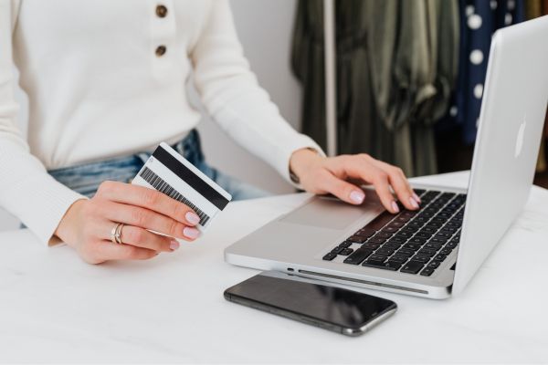 online vs traditional lending